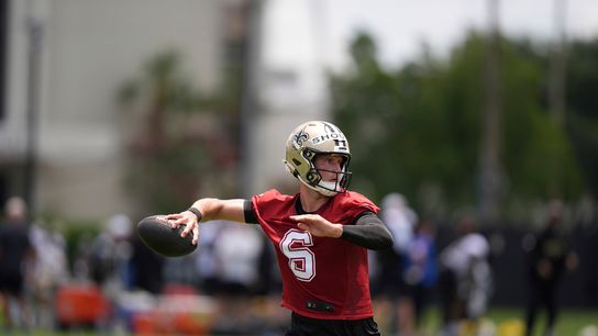 Breaking down one aspect of the Tyler Shough-Spencer Rattler battle (Analysis). Photo by AP Photo/Gerald Herbert