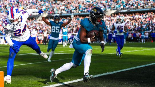 Saints agree to deal with free agent running back Travis Etienne. Photo by Doug Engle/Florida Times-Union